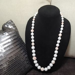 Vintage white and pink necklace 29"